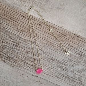 Kendra Scott necklace
